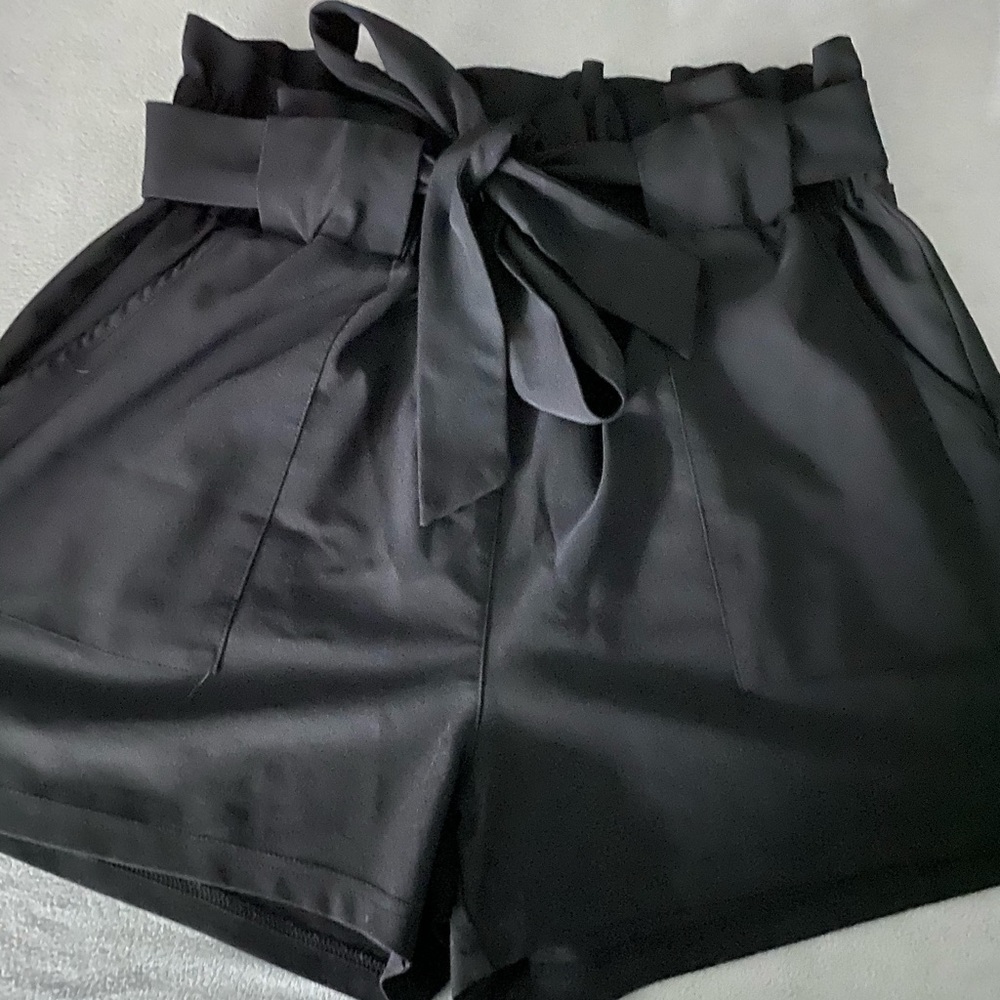 High wasted paperbag shorts.